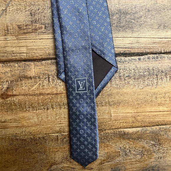 louis vituton tie - Picture 2 of 6